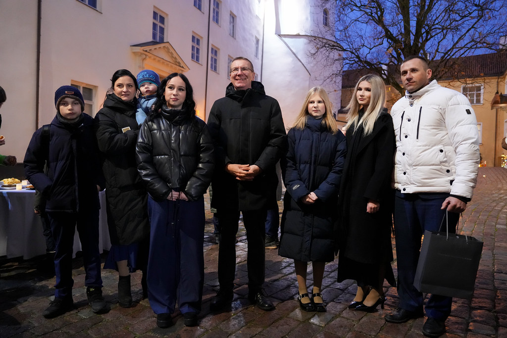 Stibu ģimene kopā ar Valsts prezidentu Edgaru RInkēviču